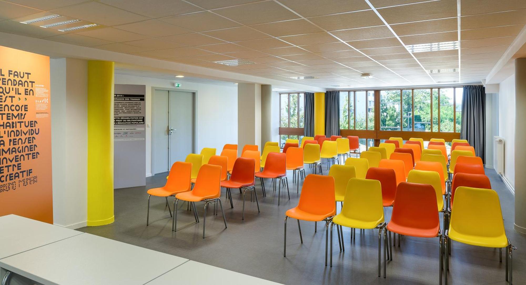 Centre International De Sejour Andre Wogenscky Hostel Saint-Etienne  Ngoại thất bức ảnh